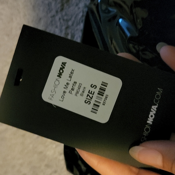 Fashion nova love me latex pants - Picture 5 of 5